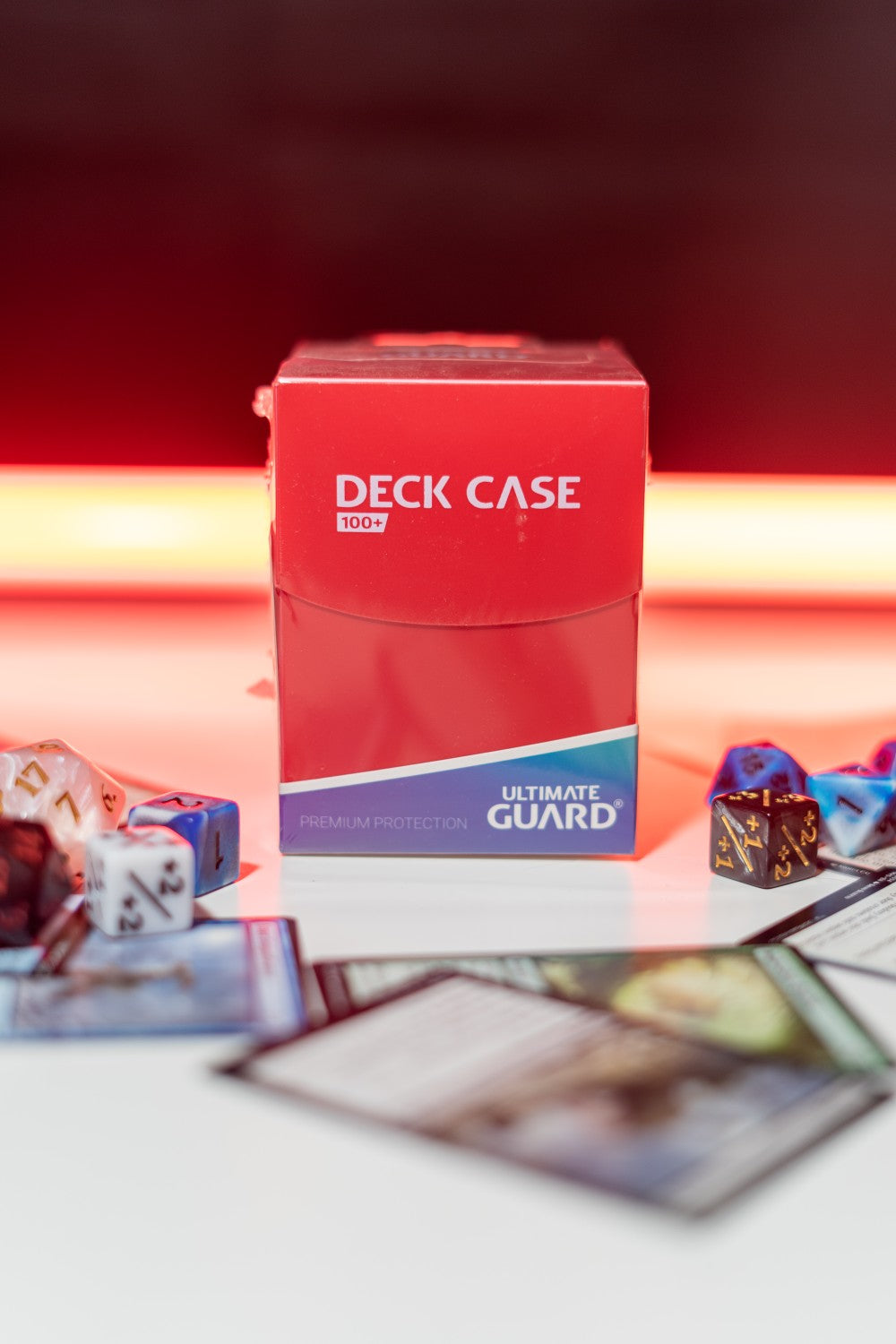 Ultimate Guard Deck Case 100+ Standard Size Red